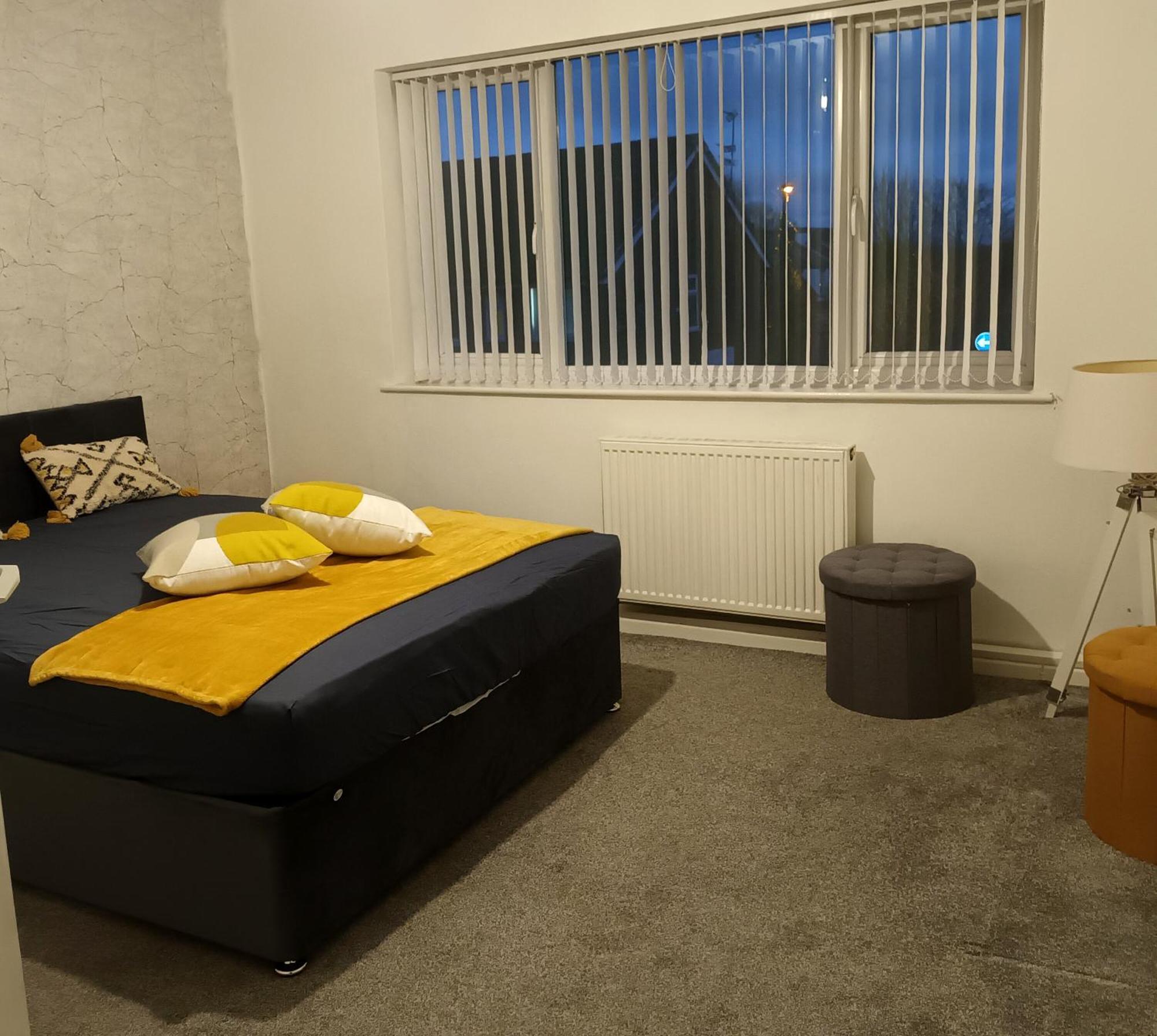 2 Bed *